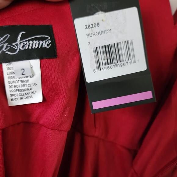 La Femme 28206 Long Crisscross Strapped High Slit Sheath Gown in Burgundy - Picture 7 of 8